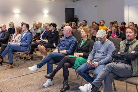 Borza lokalnih živil (18)